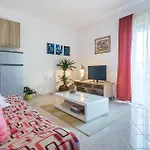 2 Bedroom Amazing In *
