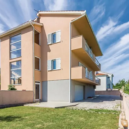 2 Bedroom Amazing In Apartman *