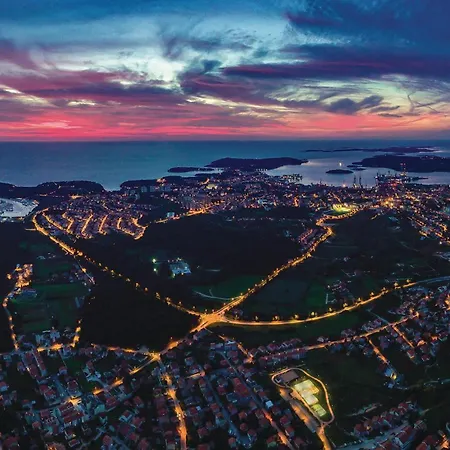 2 Bedroom Amazing In Apartman *