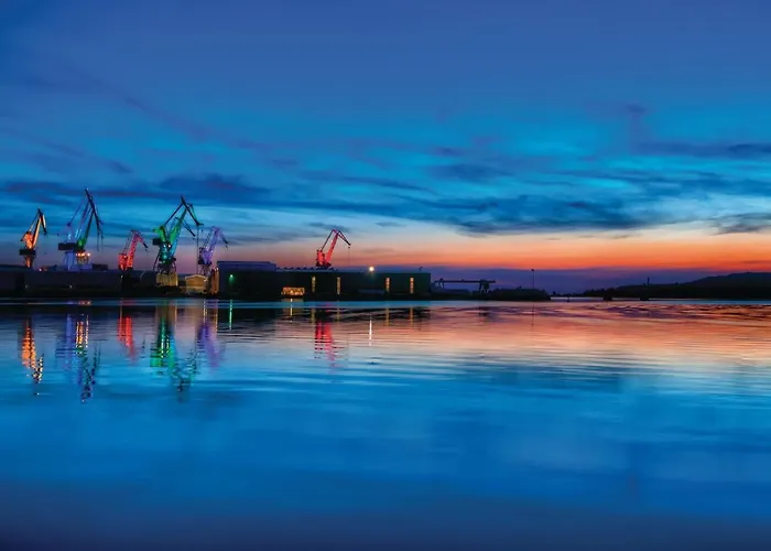 2 Bedroom Amazing In 풀라