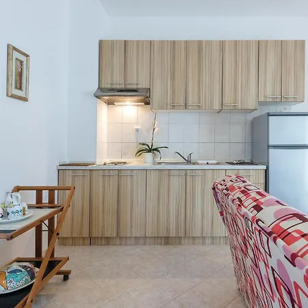 2 Bedroom In Apartment Pula