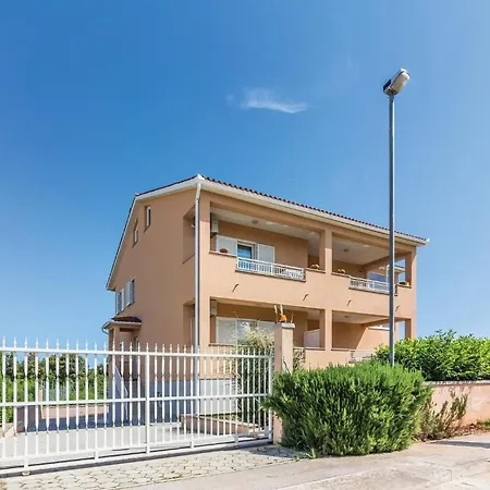 2 Bedroom In